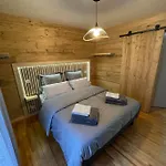 Avec Jacuzzi Апартаменты